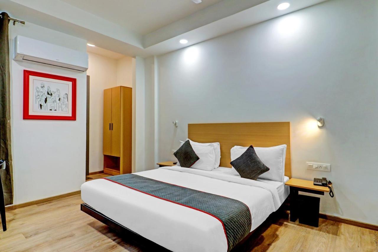 Townhouse Sector 30 Near Botanic Garden Of Indian Republic Hotel Ноида Екстериор снимка