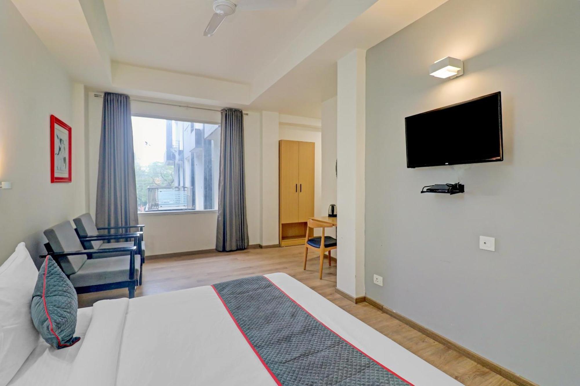 Townhouse Sector 30 Near Botanic Garden Of Indian Republic Hotel Ноида Екстериор снимка